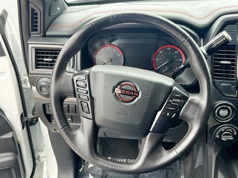 Used 2024 Nissan Titan PRO-4X w/ Pro-4x Convenience Package AWD/4WD image 11