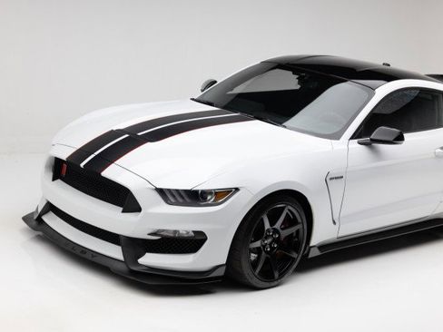 Used 2017 Ford Mustang Shelby GT350R w/ GT350R Equipment Group 920A image 25