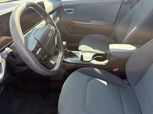Certified 2025 Kia K4 FWD image 6