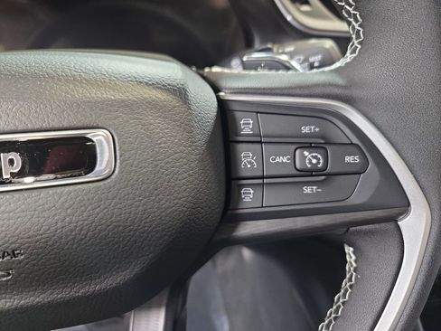 New 2026 Jeep Grand Cherokee Laredo X AWD/4WD image 21