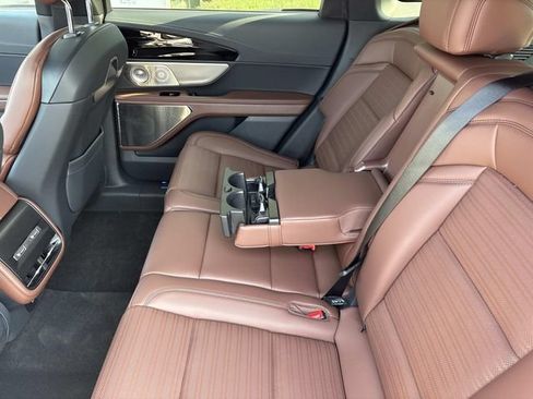 New 2026 Lincoln Nautilus Reserve AWD/4WD image 16
