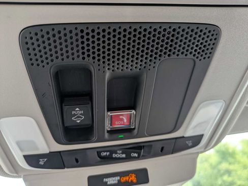 Used 2025 Honda Accord EX-L image 16