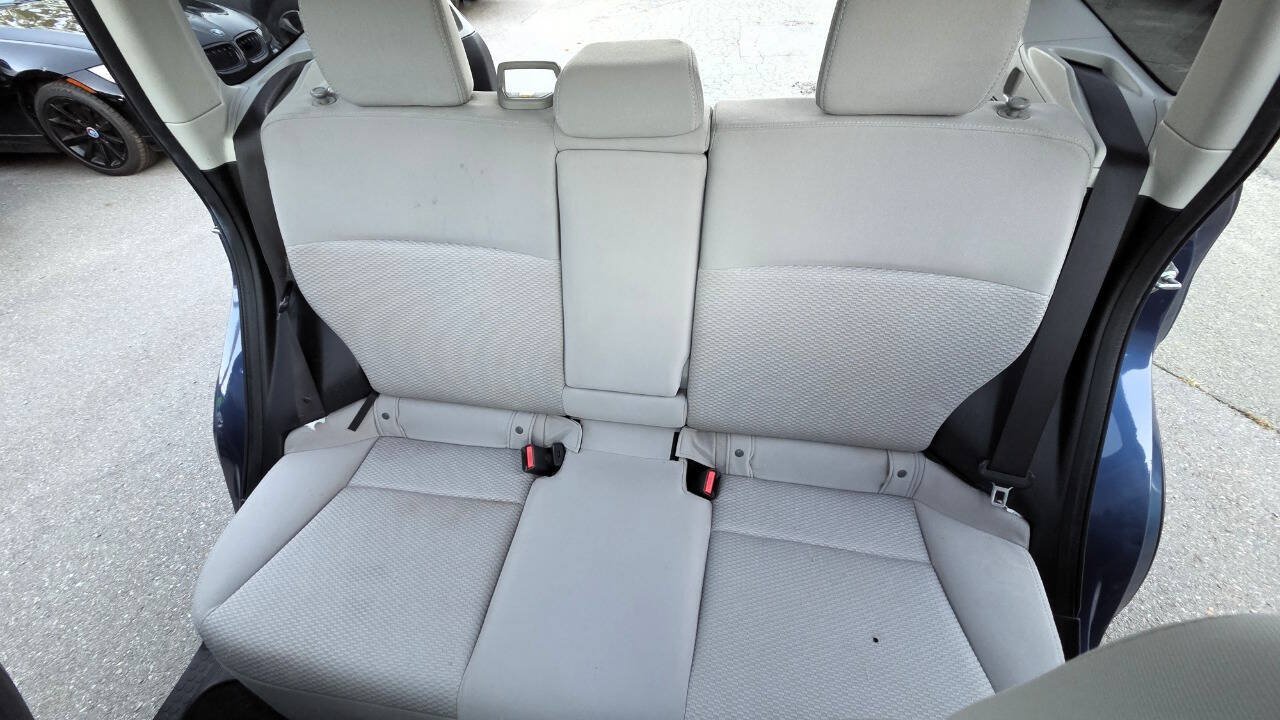 Used 2014 Subaru Forester 2.5i Premium w/ All-Weather Package AWD/4WD image 28