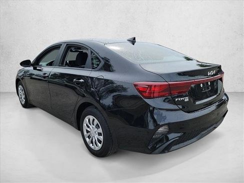 Used 2024 Kia Forte LX image 7