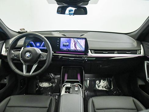 Used 2026 BMW X2 xDrive28i w/ Technology Package AWD/4WD image 14