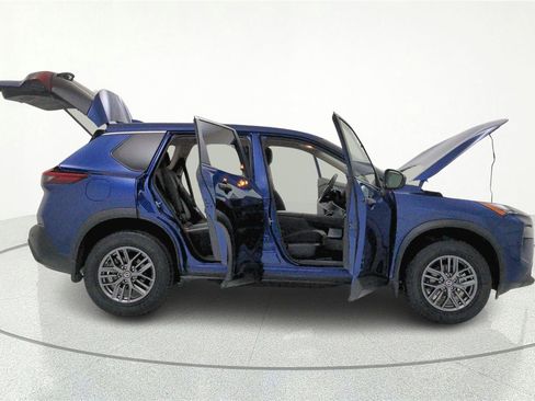 Used 2021 Nissan Rogue S AWD/4WD image 9