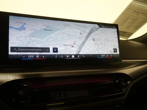 Certified 2025 BMW 430i Convertible RWD image 19