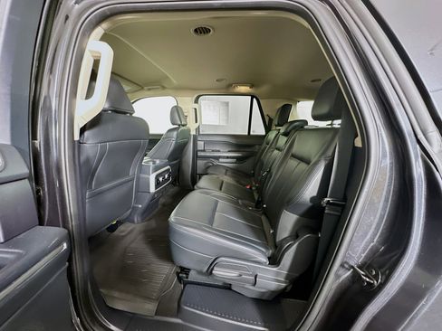 Used 2024 Ford Expedition Max XLT image 28