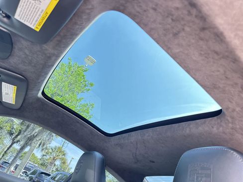 Used 2017 Porsche 911 Carrera image 14