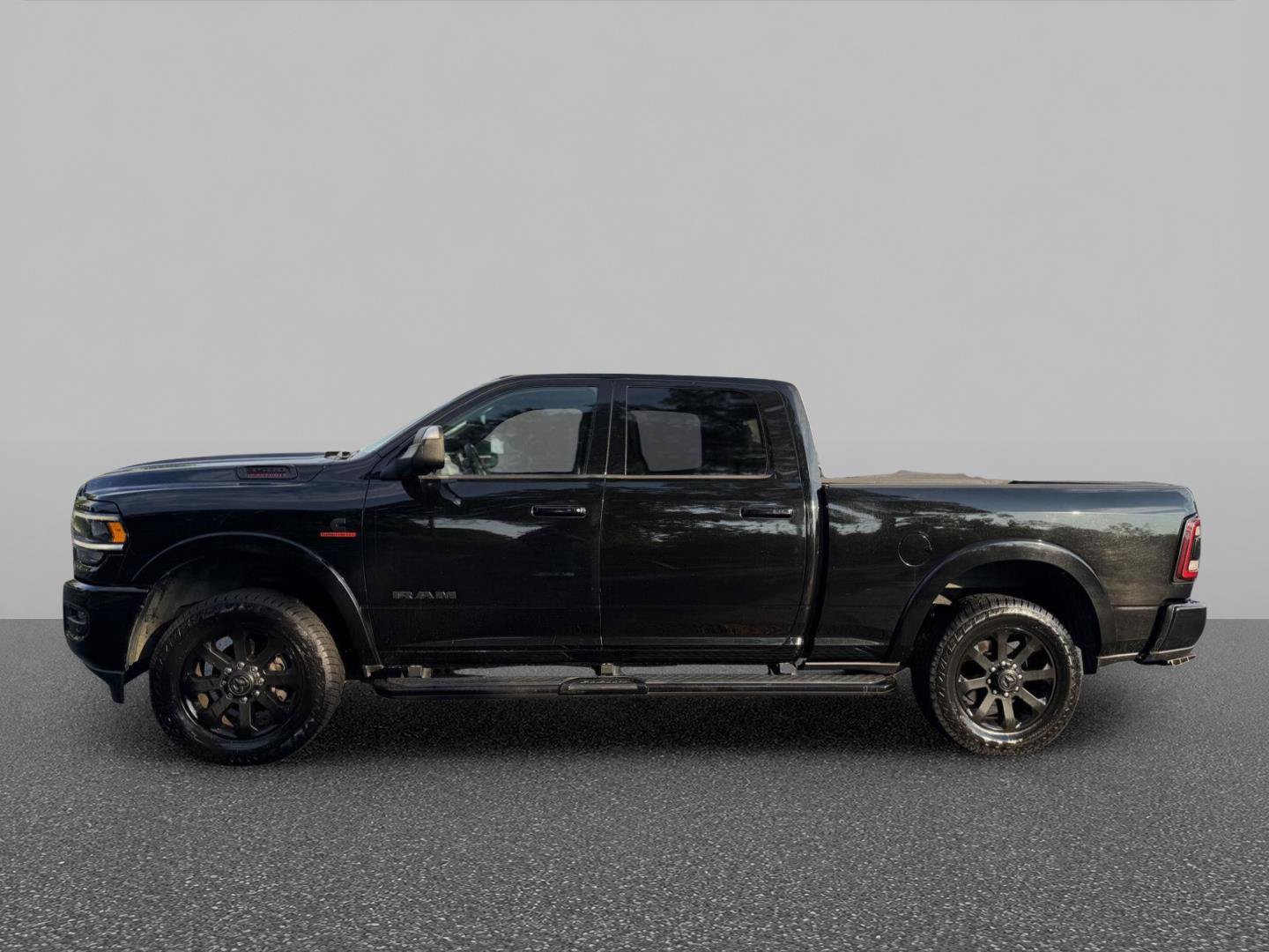 Used 2021 RAM 3500 Laramie AWD/4WD image 8