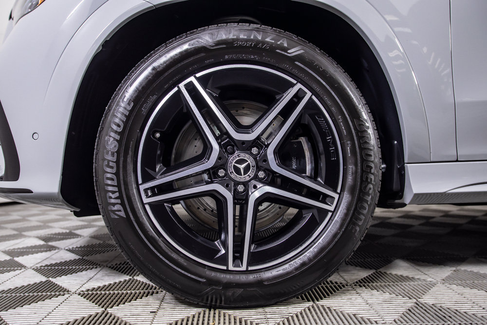 Used 2025 Mercedes-Benz GLE 450e 4MATIC w/ AMG Line Exterior image 39