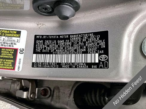Used 2014 Toyota Corolla LE FWD image 29