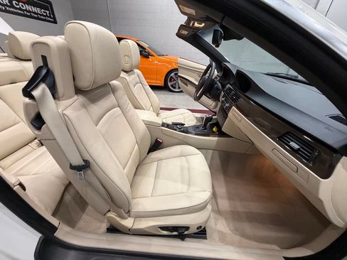 Used 2010 BMW 328i Convertible RWD image 33