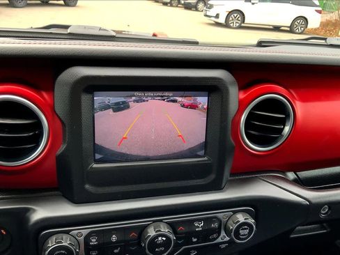 Used 2019 Jeep Wrangler Unlimited Rubicon w/ LED Lighting Group image 28