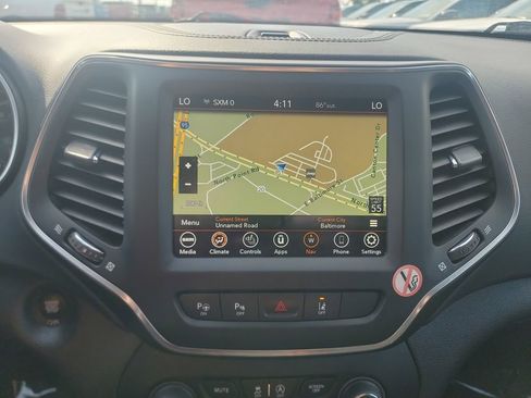 Used 2023 Jeep Cherokee Altitude Lux AWD/4WD image 18