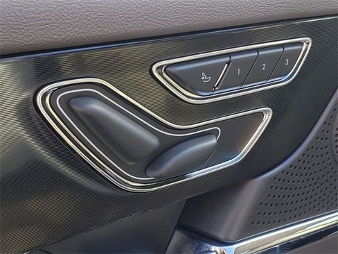 Certified 2023 Lincoln Corsair FWD w/ Equipment Group 101A image 12