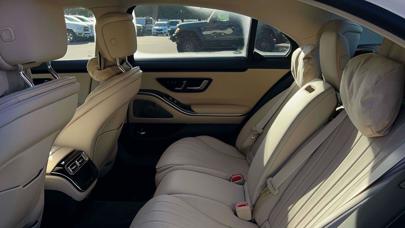 Used 2022 Mercedes-Benz S 580 4MATIC Sedan image 26