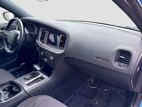 Used 2019 Dodge Charger SXT w/ Blacktop Package RWD image 26