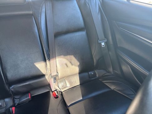 Used 2025 MAZDA MAZDA3 s image 34