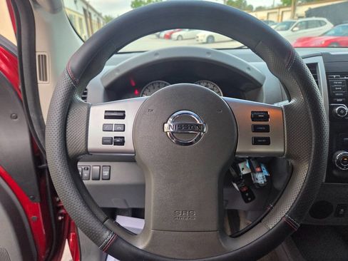 Used 2016 Nissan Frontier Desert Runner RWD image 11