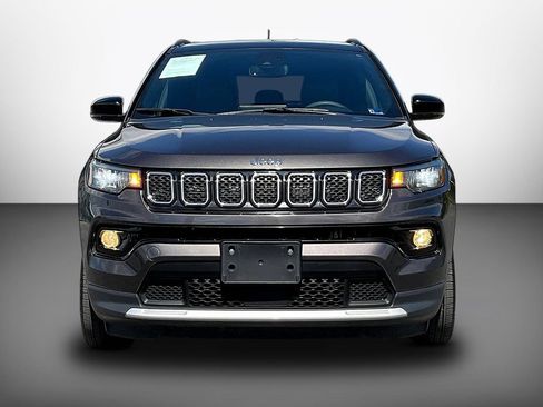 Used 2024 Jeep Compass Limited AWD/4WD image 2