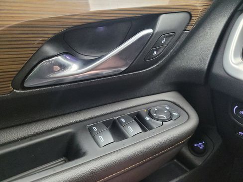 Used 2020 GMC Terrain SLE w/ Driver Convenience Package FWD image 27