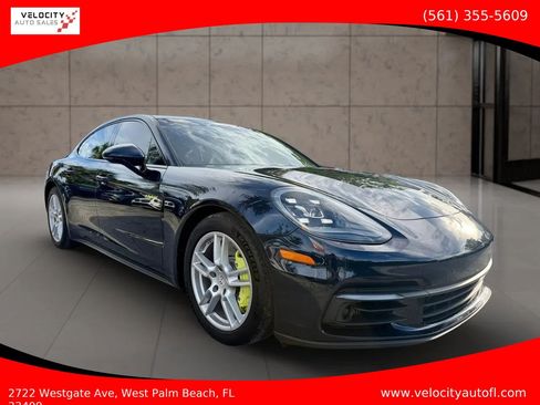 Used 2018 Porsche Panamera 4 AWD/4WD image 1