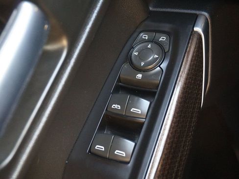 Used 2020 Chevrolet Silverado 1500 LT Trail Boss image 24