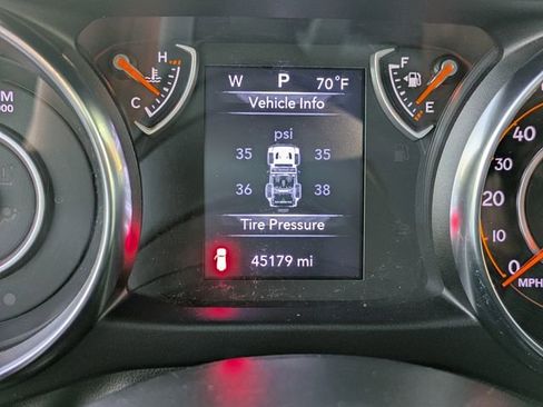 Used 2022 Jeep Wrangler Willys image 25