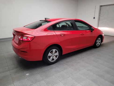 Used 2018 Chevrolet Cruze LS image 10