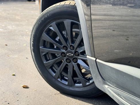 Used 2022 Chevrolet Traverse RS w/ LPO, Floor Liner Package image 33