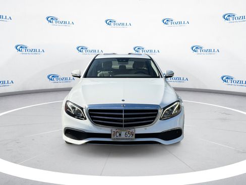 Used 2017 Mercedes-Benz E 300 image 8