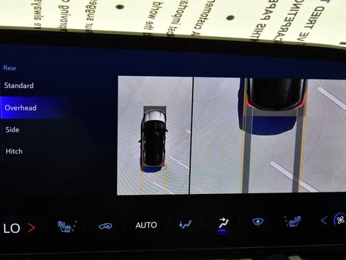 Used 2024 Chevrolet Blazer EV LT AWD/4WD image 19