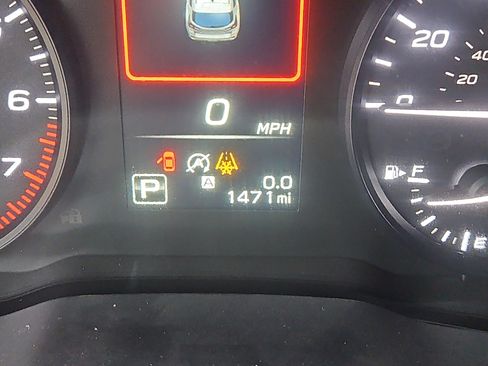 Certified 2025 Subaru Impreza 2.0i image 6