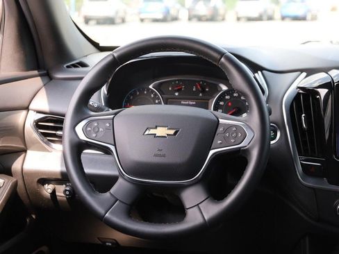Used 2023 Chevrolet Traverse LT FWD image 25