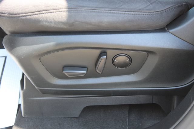 Used 2021 Ford Explorer XLT RWD image 11