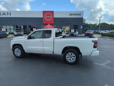 Certified 2024 Nissan Frontier SV w/ SV Convenience Package AWD/4WD image 10