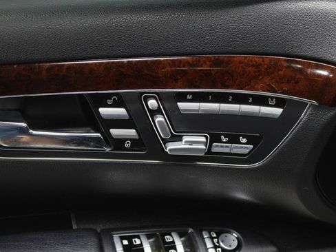 Used 2013 Mercedes-Benz S 550 4MATIC image 16