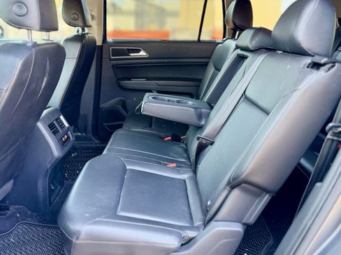 Used 2019 Volkswagen Atlas SE FWD image 16