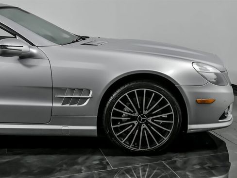 Used 2009 Mercedes-Benz SL 550 image 14