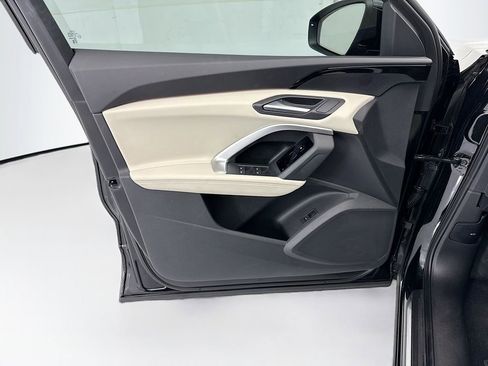 Certified 2025 Audi Q5 Premium AWD/4WD image 23