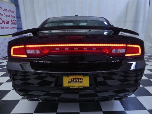 Used 2014 Dodge Charger SXT w/ Driver Confidence Group (AJG) image 5