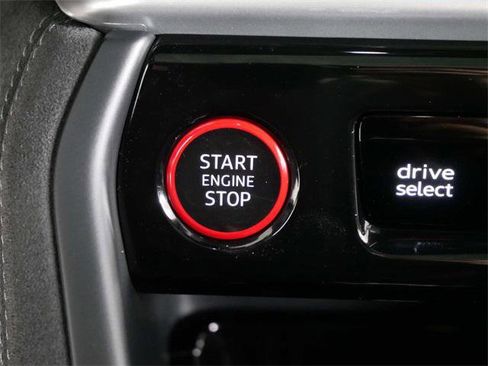 Used 2025 Audi SQ5 Premium Plus image 26