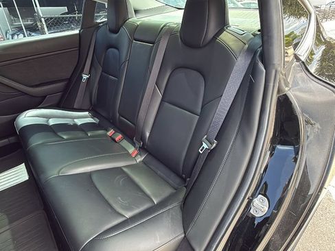 Used 2019 Tesla Model 3 Mid Range RWD image 24