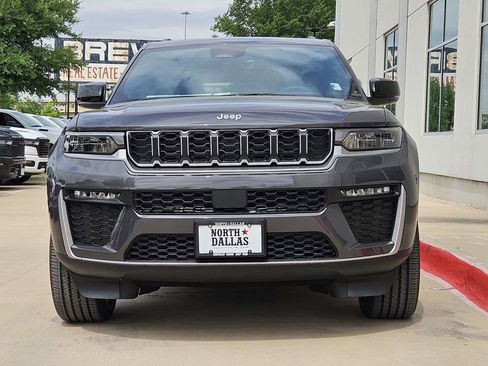New 2026 Jeep Grand Cherokee L Limited RWD image 5