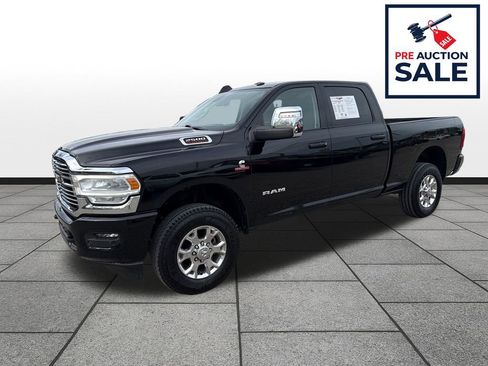 Used 2024 RAM 2500 Laramie AWD/4WD image 1