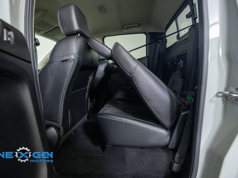Used 2022 Ford Ranger Lariat w/ Tremor Off-Road Package AWD/4WD image 32