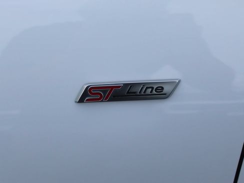 Used 2023 Ford Escape ST-Line w/ Tech Pack #1 AWD/4WD image 10
