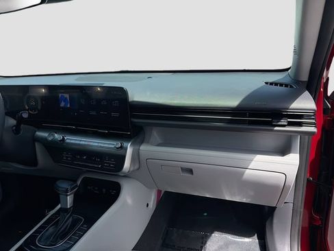 Used 2024 Hyundai Kona SEL FWD image 27