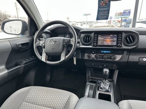 Used 2022 Toyota Tacoma SR image 13